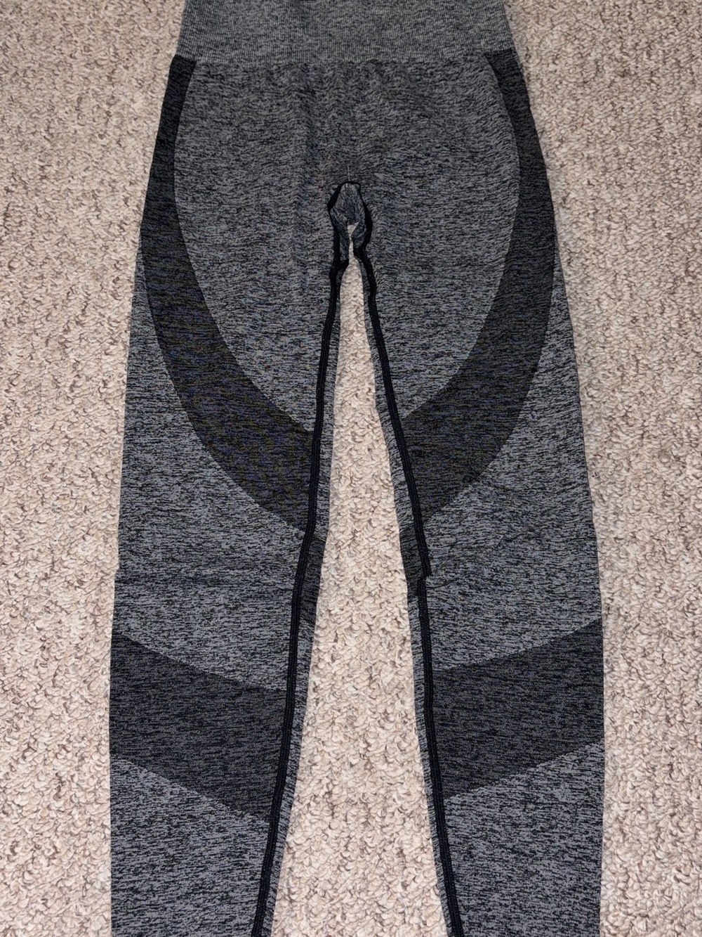 PINK Victoria's Secret Grey and Black Athletic Seamless Leggings